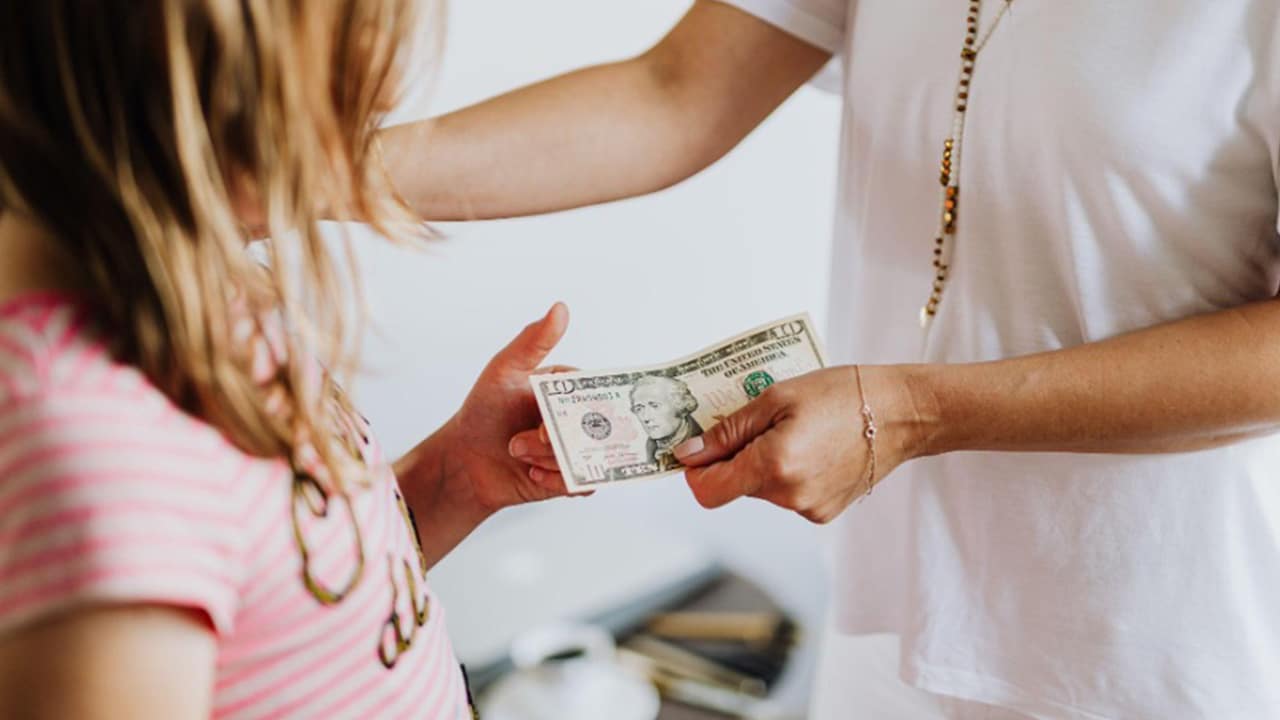 How Kids Can Form A Healthy Relationship With Money